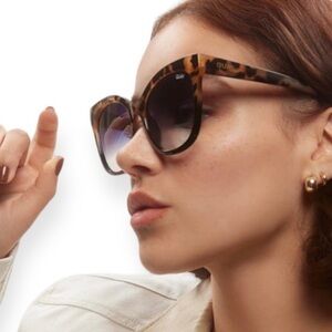 🌸QUAY🌸 It’s My Way Sunglasses Tortoise & Black Frame Black Gradient Lenses